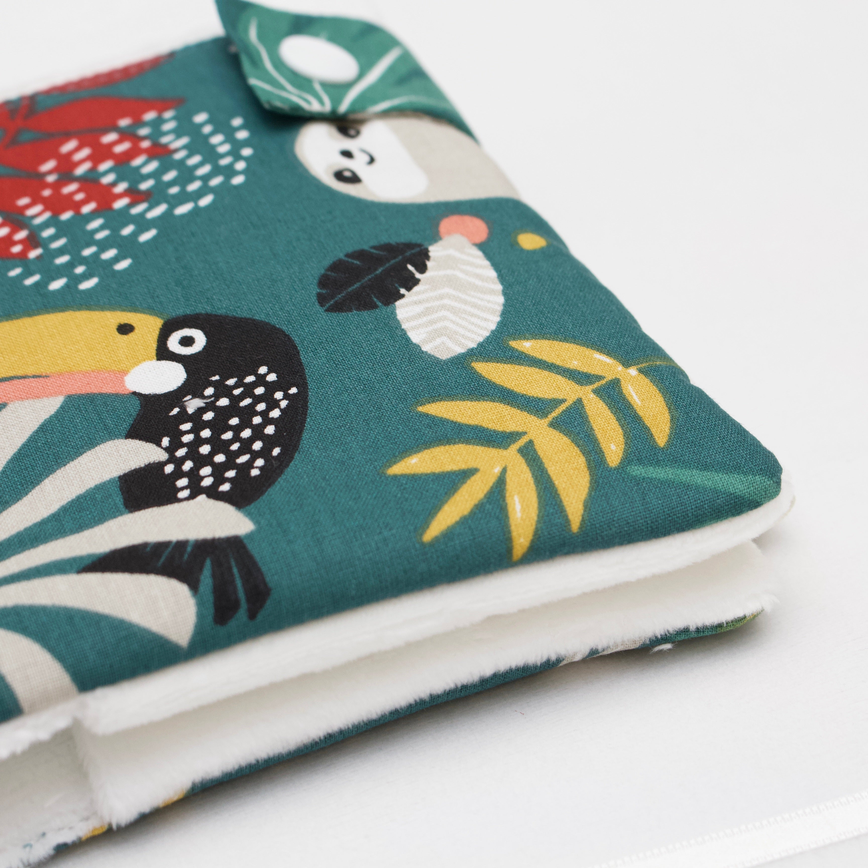 Protège Carnet de Santé en Tissu Doux, Fait Main et Personnalisable