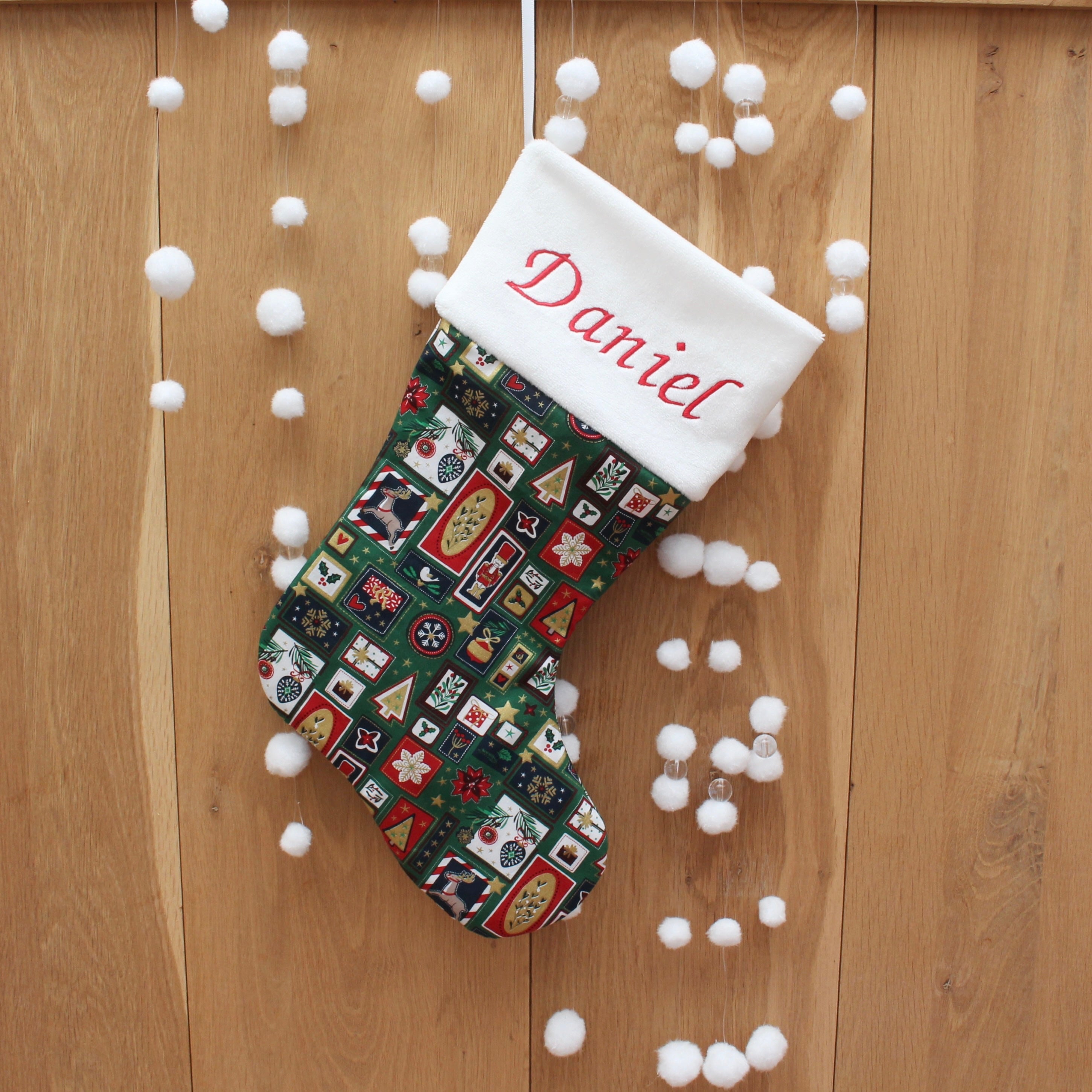Botte de Noël "Personnalisée" avec une broderie - 30x18cm