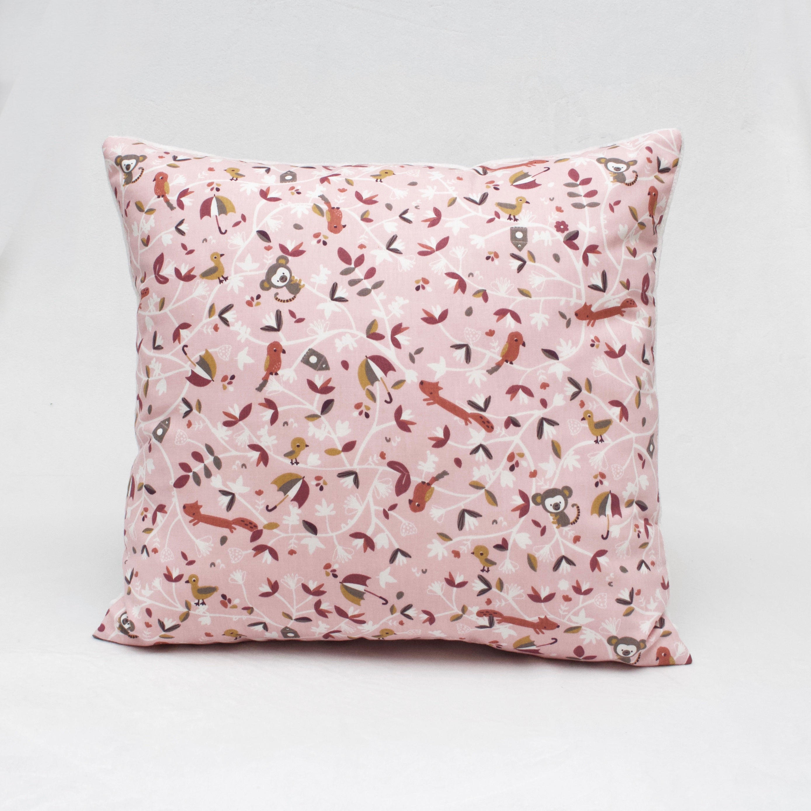 COUSSIN DECO POUR CHAMBRE D'ENFANT - MOTIF AU CHOIX