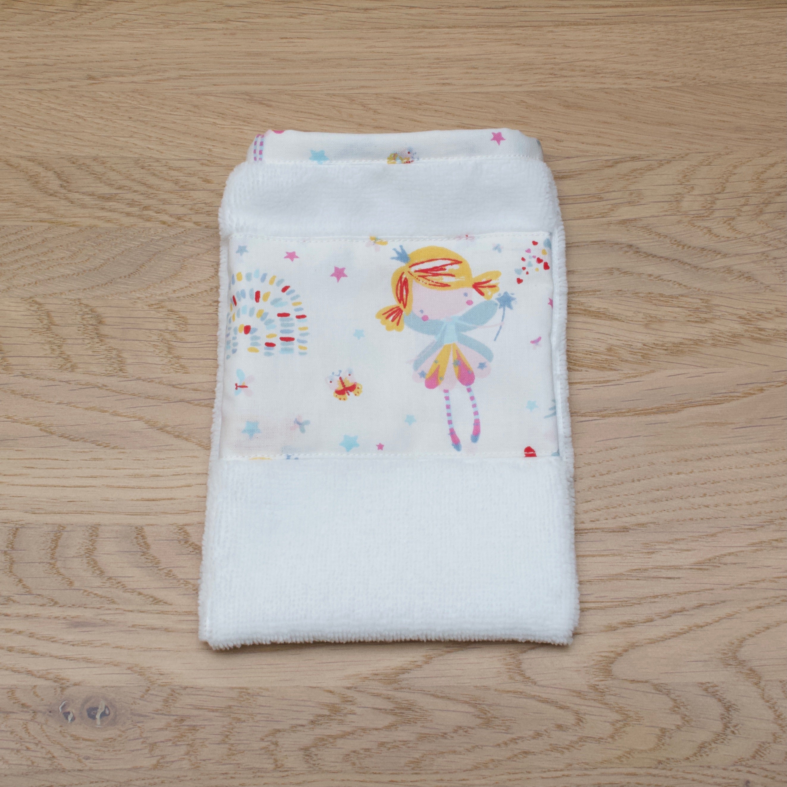 Kit de naissance panier-lingettes-bavoir-gants de toilette - Miloo Fée Main
