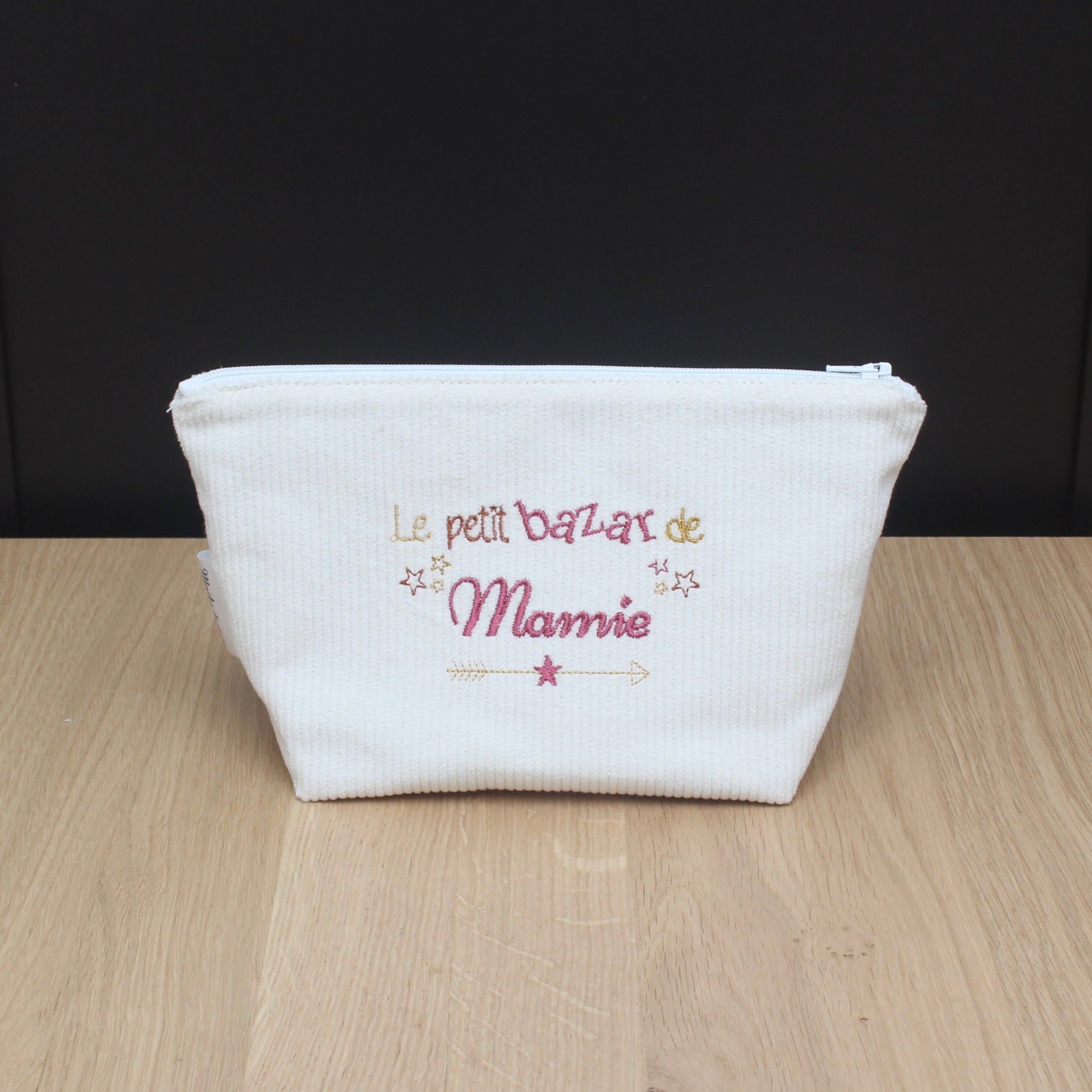 Trousse en velours côtelé brodée – "Le petit Bazar de Mamie"