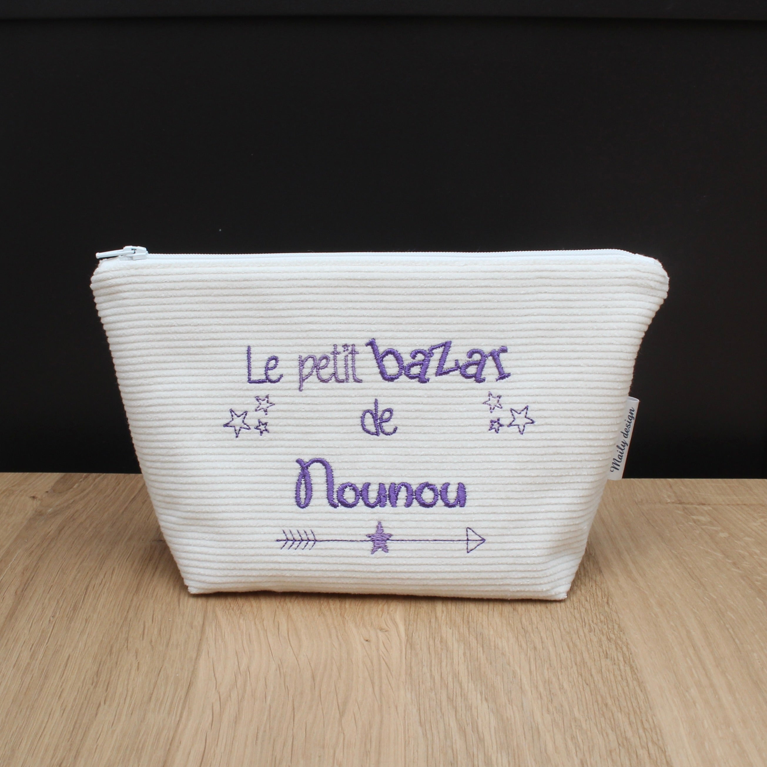 Trousse en velours côtelé brodée – "Le petit bazar de Nounou" – Cadeau pour la Nounou