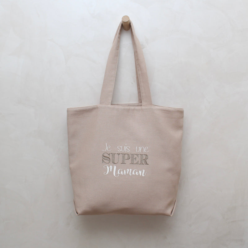 Cabas personnalisée avec une broderie