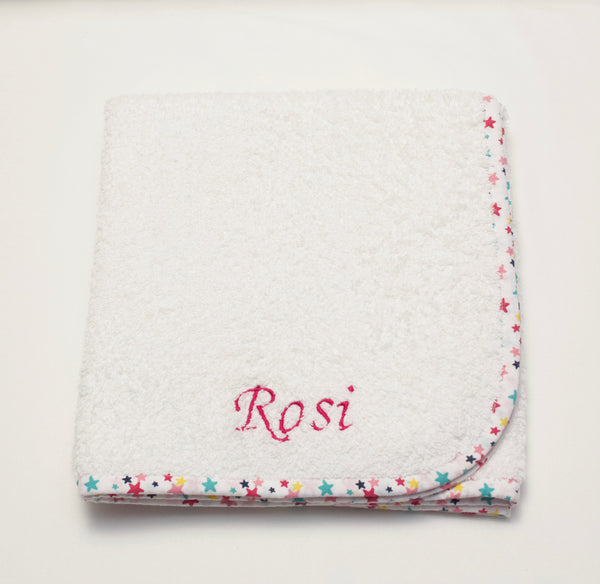 Serviette 55x95cm "Personnalisée" avec une broderie.
