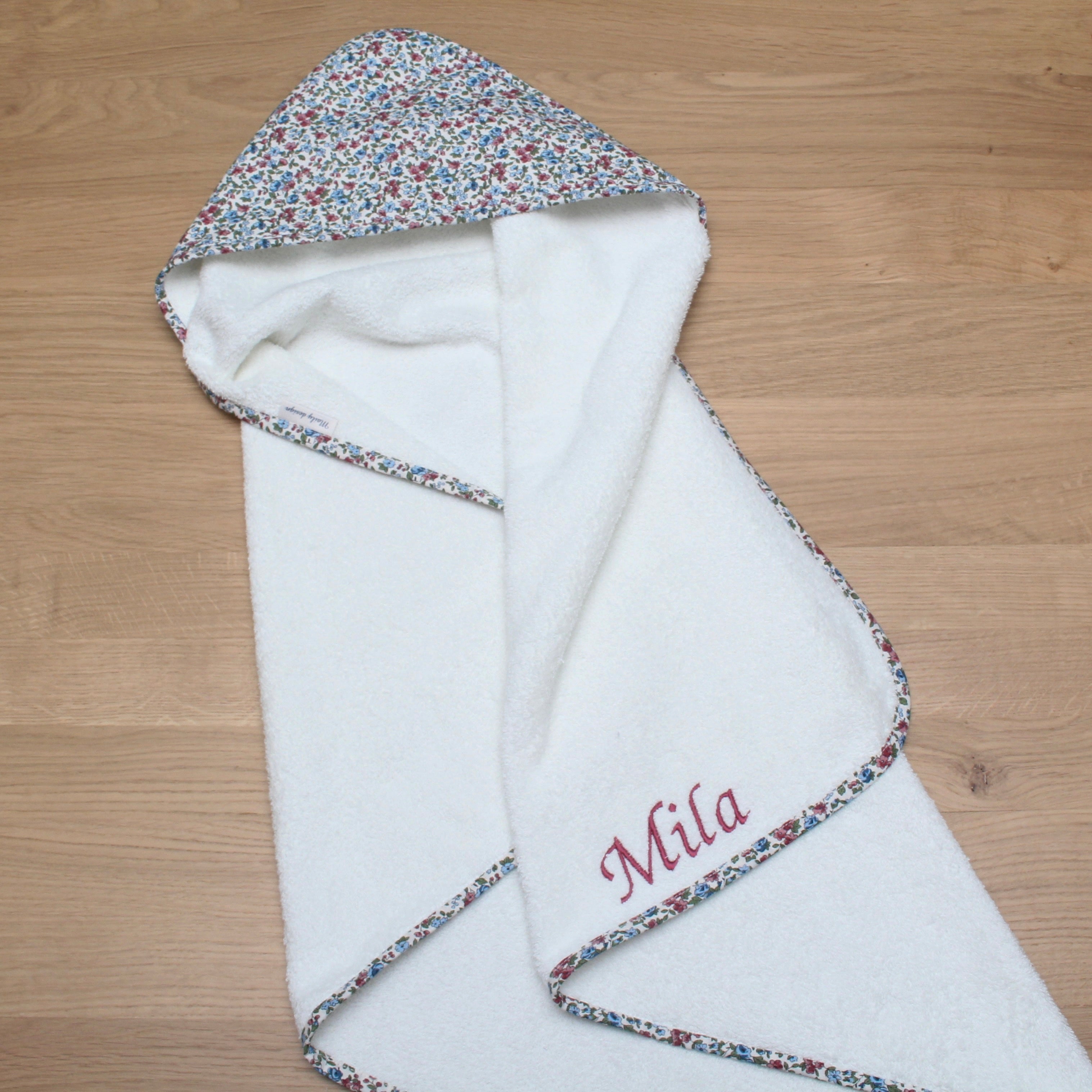 Sortie de bain bébé personnalisée – Thème Jolies fleurs